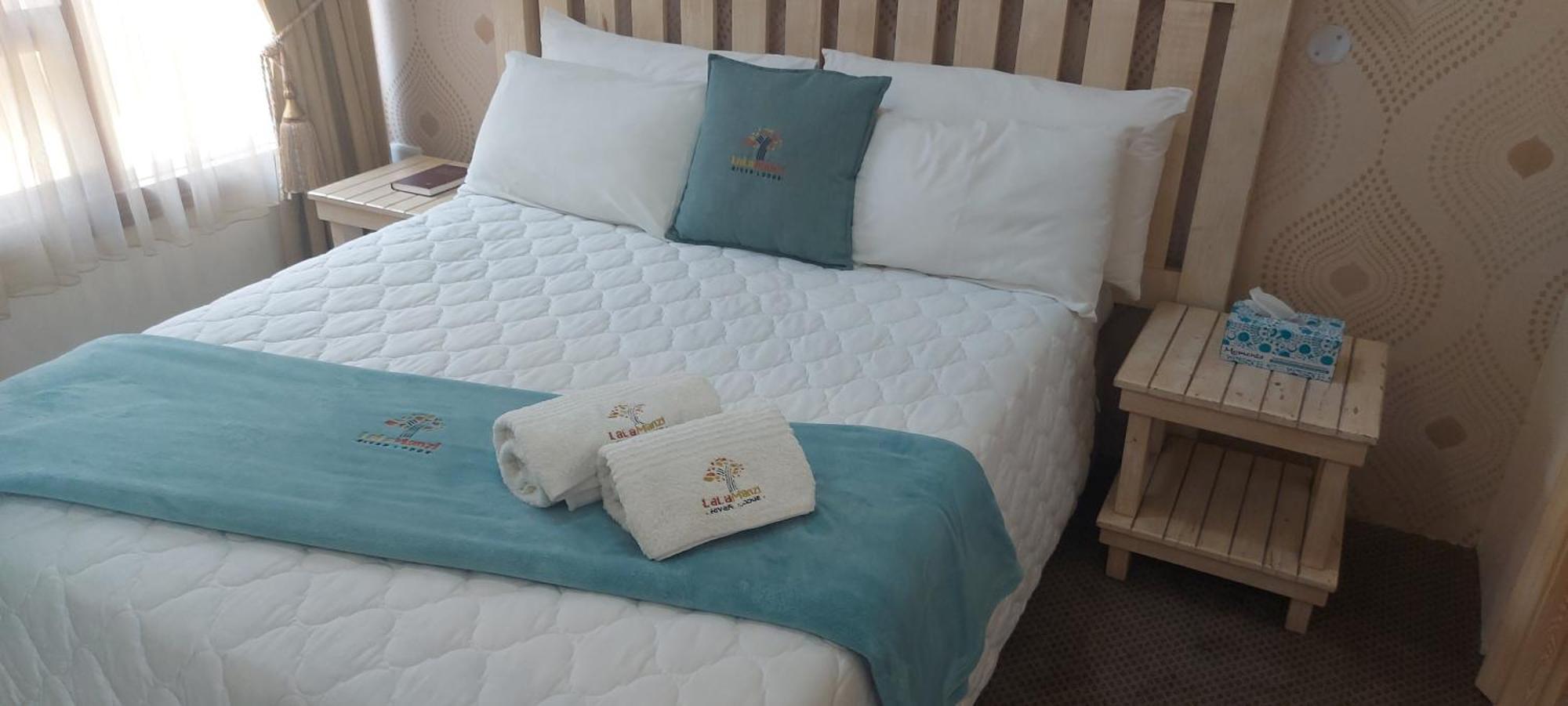 ואנדרביג'לפארק Lalamanzi River Lodge מראה חיצוני תמונה